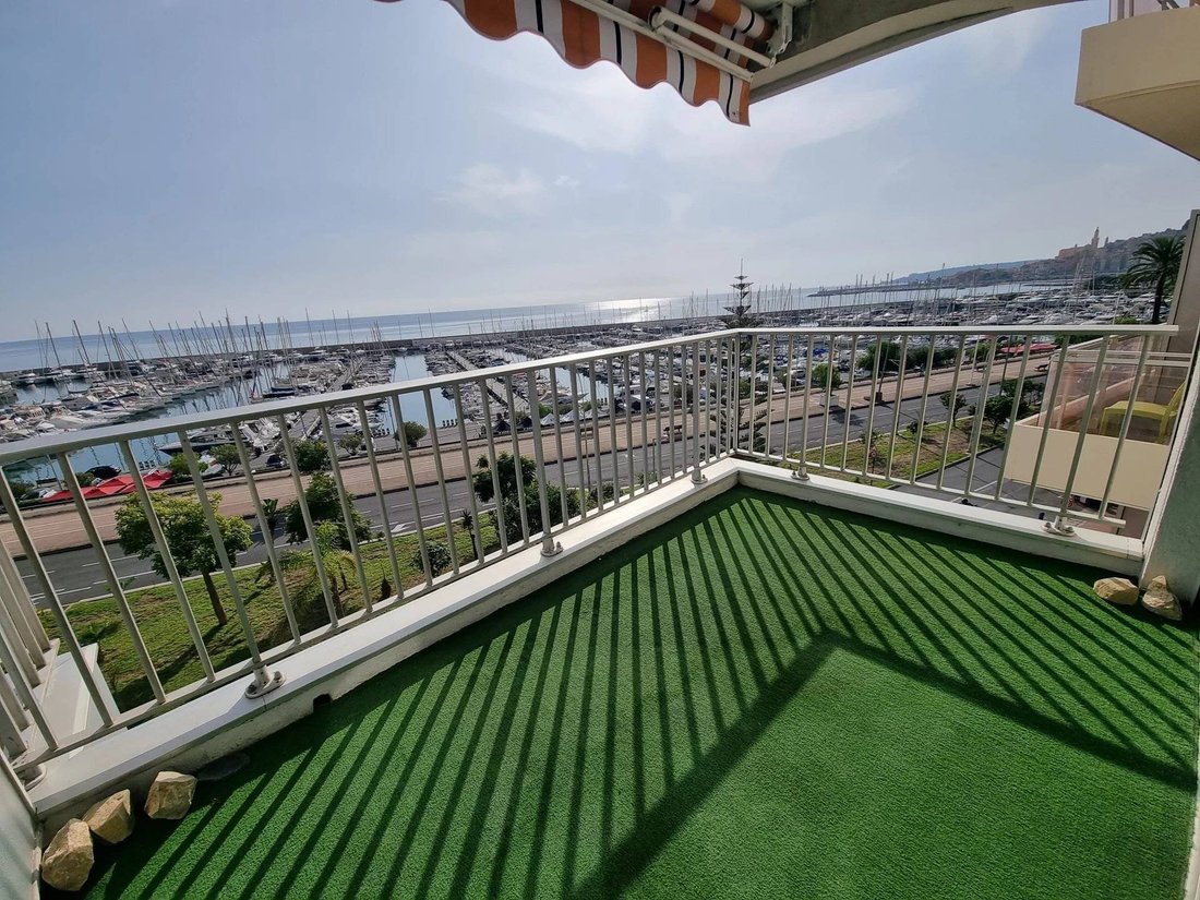 Apartment in Menton, Provence-Alpes-Côte d'Azur, France 1 - 17218603
