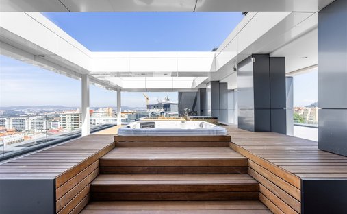 Apartment in Mafamude e Vilar do Paraiso, Porto District, Portugal 1