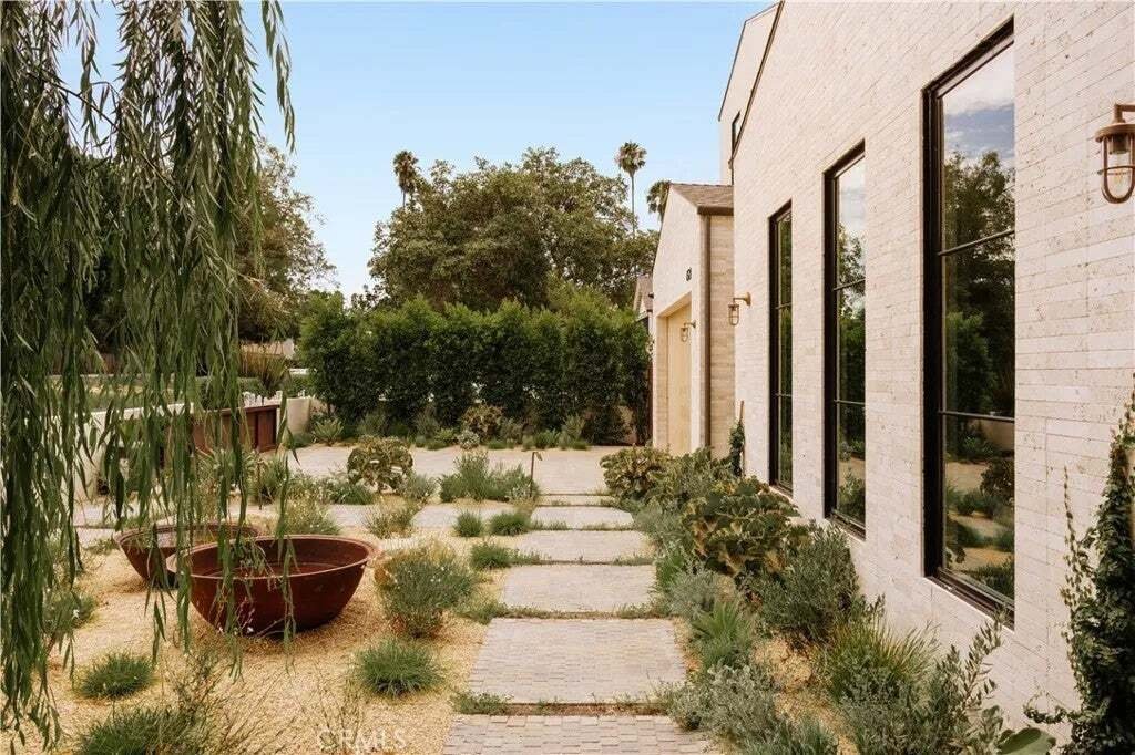House in Los Angeles, California, United States 5 - 18597885