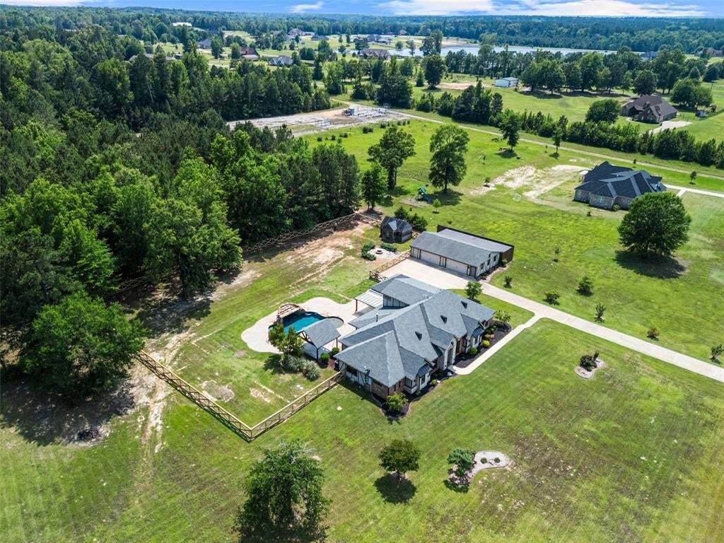House in Longview, Texas, United States 2 - 18629381