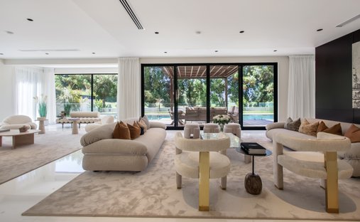 Villa in The Lakes, Dubai, United Arab Emirates 1