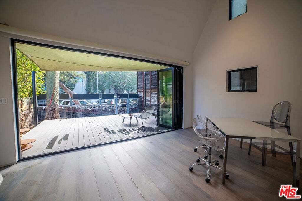 House in Los Angeles, California, United States 4 - 18629368