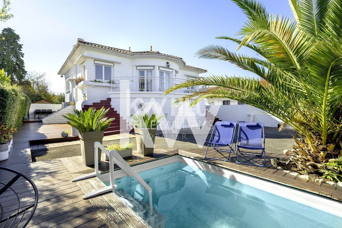Villa in Miotte, Le Haillan, France 1 - 18489494