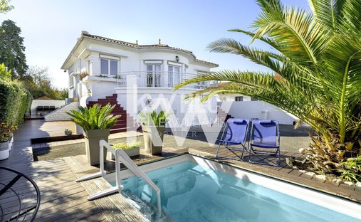 Villa in Miotte, Le Haillan, France 1