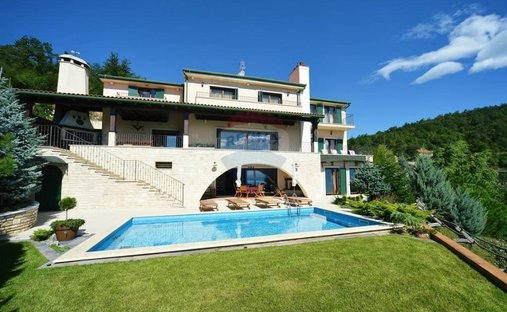 House in Opcina Matulji, Primorje-Gorski Kotar County, Croatia 1