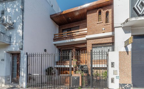 House in Buenos Aires, Buenos Aires, Argentina 1