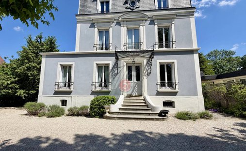 House in Thiers, Le Raincy, France 1