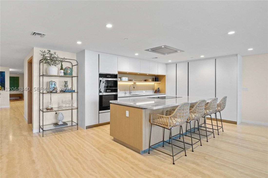 Condo in Bal Harbour, Florida, United States 4 - 18628351