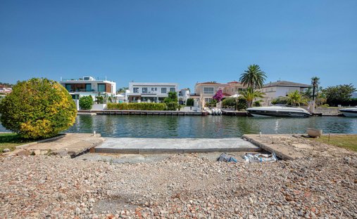 Land in Empuriabrava, Catalonia, Spain 1