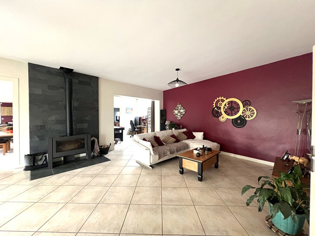 Villa in Ennezat, Auvergne-Rhône-Alpes, France 4 - 18627436