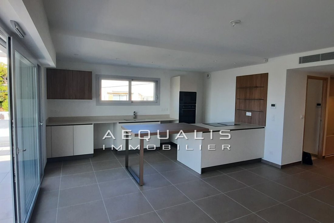 Apartment in Saint-Laurent-du-Var, Provence-Alpes-Côte d'Azur, France 4 - 18626798