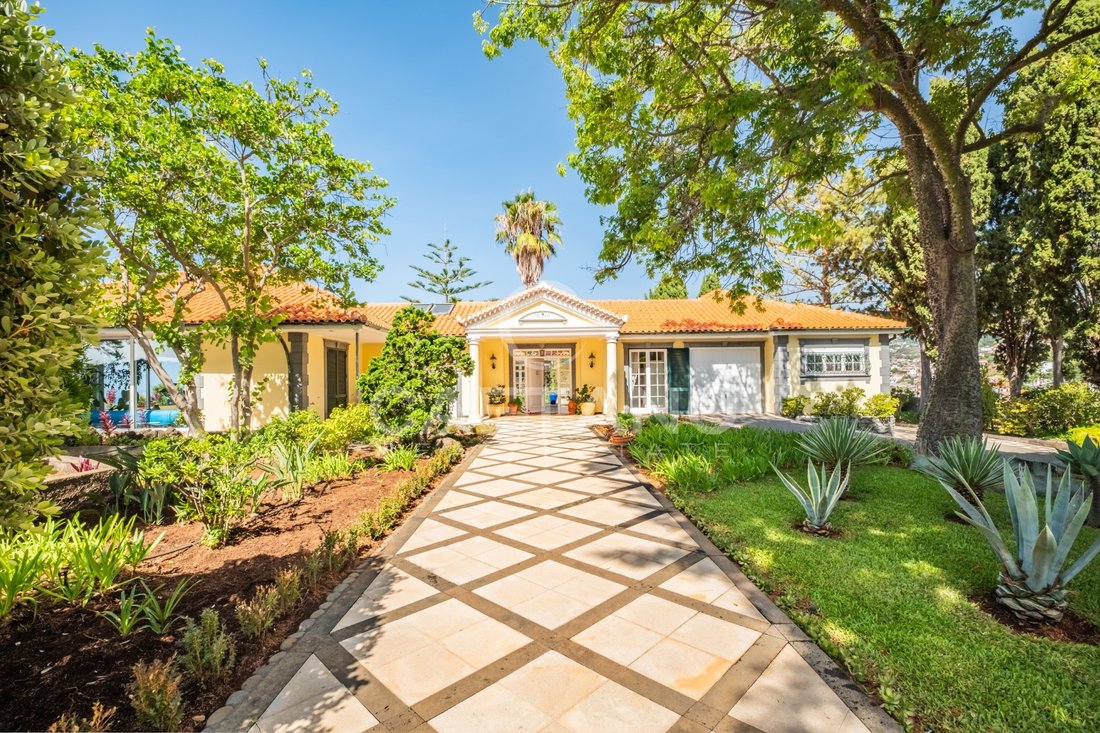 Villa in Sao Goncalo, Madeira, Portugal 1 - 18629935