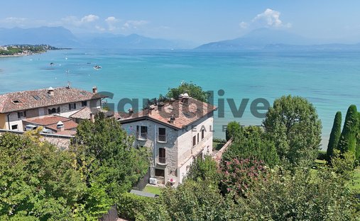 Villa in Colombare, Sirmione, Lombardy 1