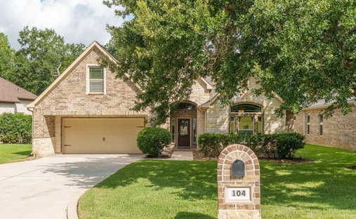House in Montgomery, Texas, United States 1