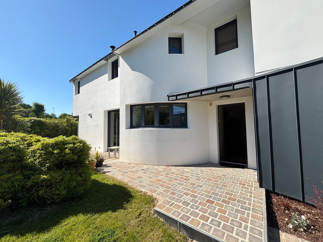 House in Quatre Chemins-Quelisoy, Larmor-Plage, France 2 - 16359201