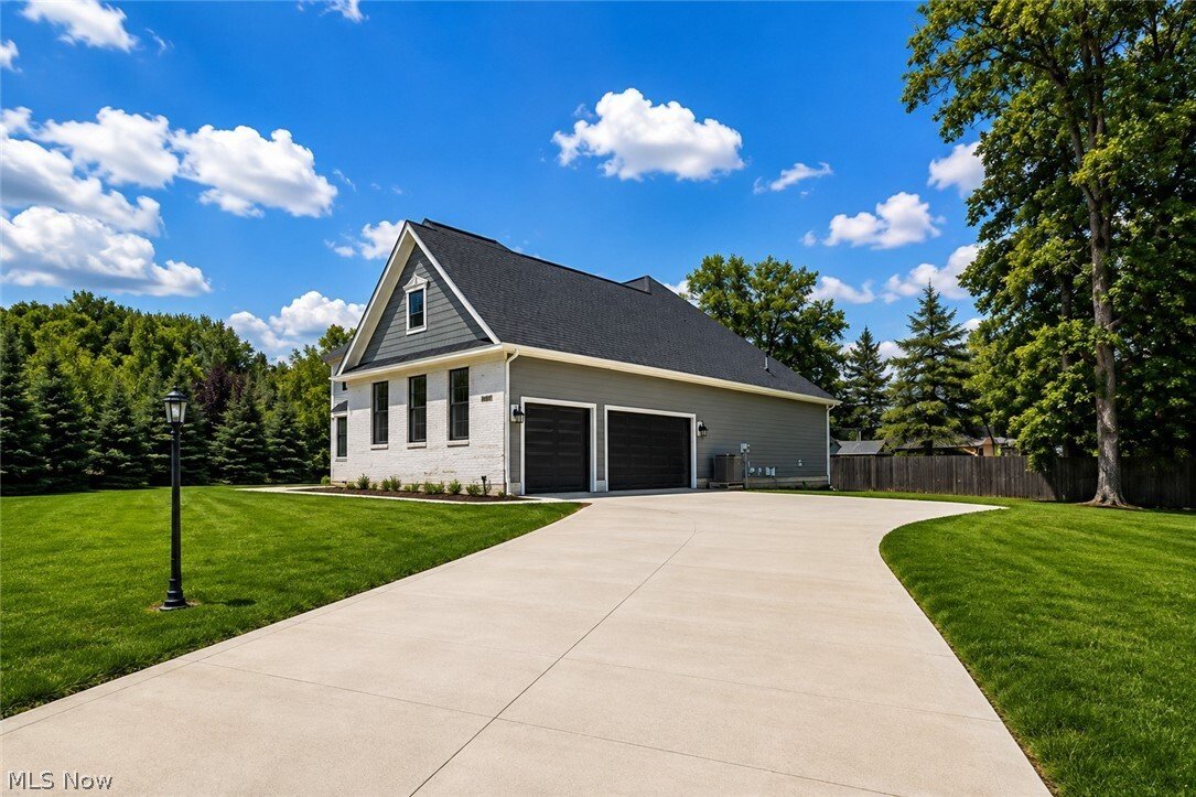 House in Strongsville, Ohio, United States 2 - 18303775