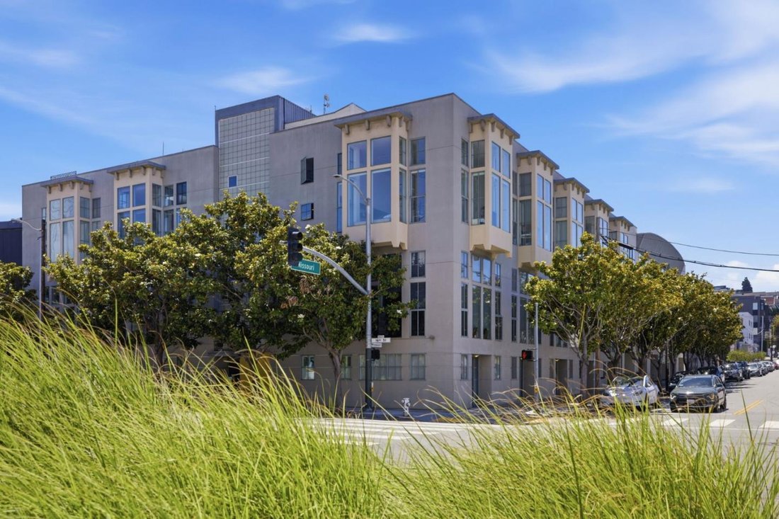 Condo in San Francisco, California, United States 2 - 18629498