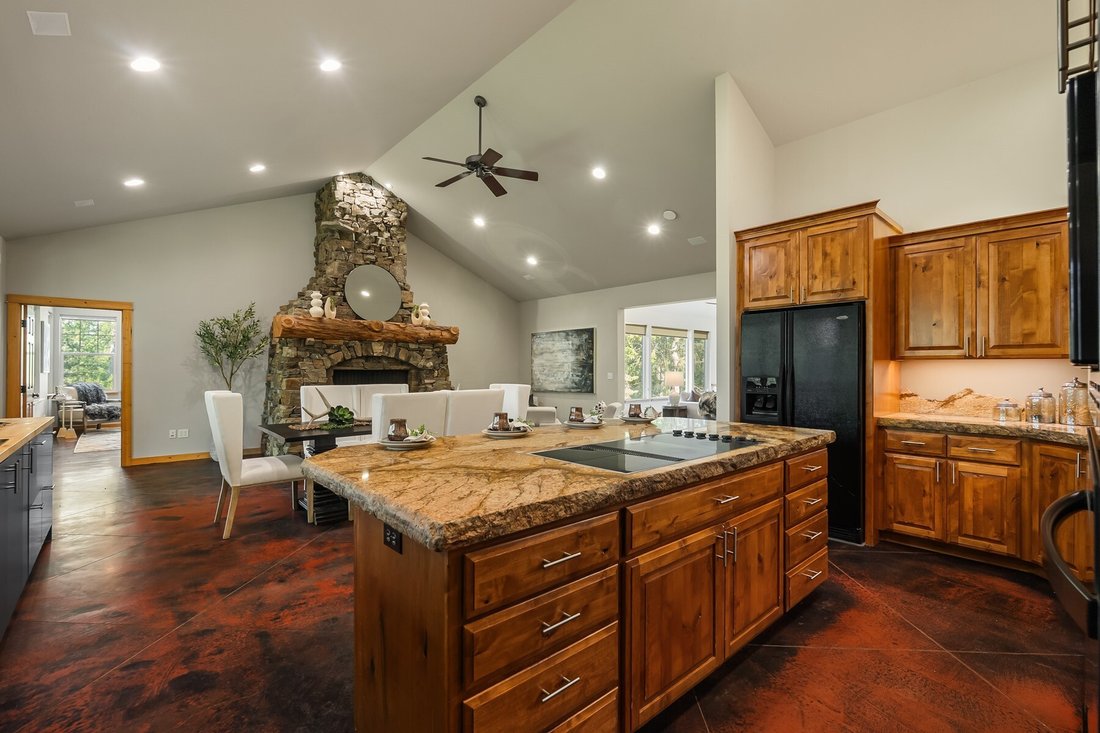 House in Sandpoint, Idaho, United States 4 - 18627251