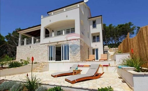 House in Gradski kotar Stari grad, Korcula, Dubrovnik-Neretva County 1
