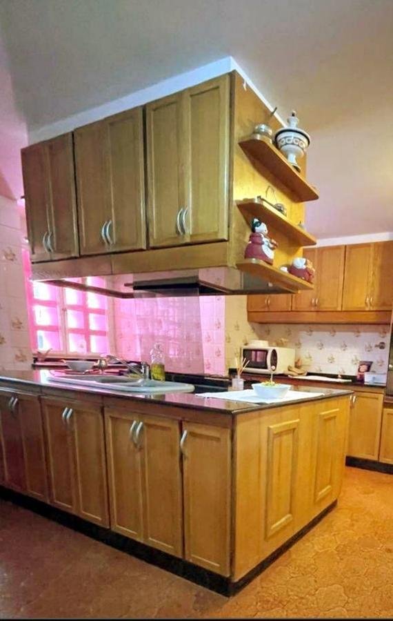 House in Castelar, Buenos Aires Province, Argentina 2 - 18626004