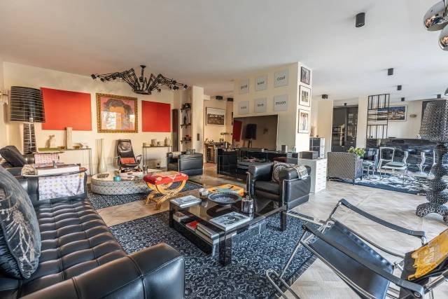 Apartment in Palais Royal, Paris 1er Arrondissement, Paris 4 - 15869676