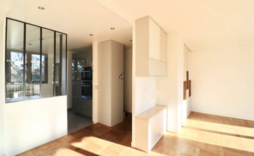 Apartment in Reine-Mairie, Boulogne-Billancourt, France 1