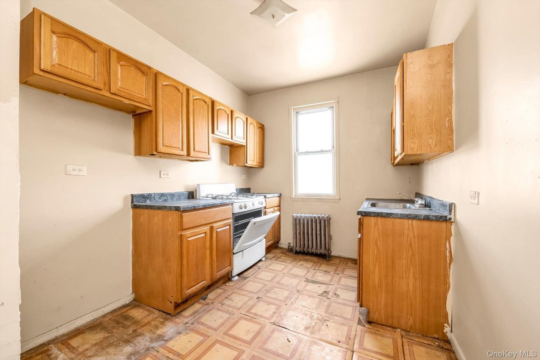 New York, New York, United States 3 - 18629650