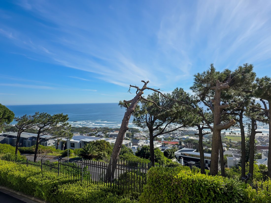 Apartment in Bakoven, Cape Town, South Africa 2 - 18630281