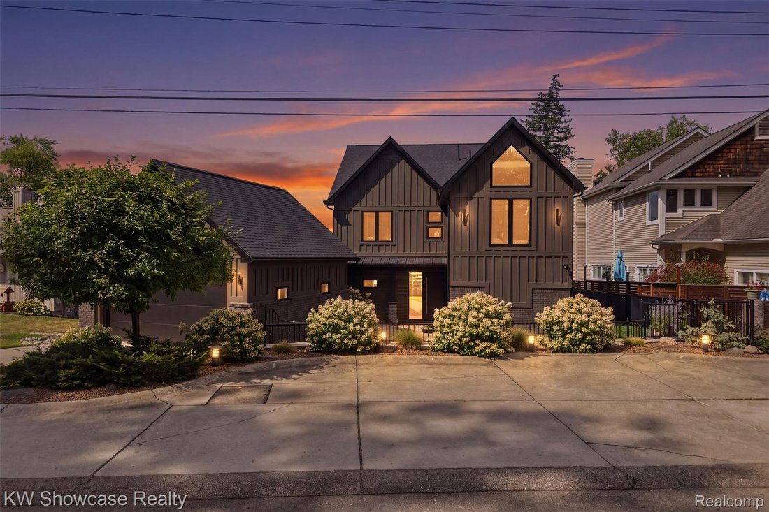 House in Commerce Charter Township, Michigan, United States 5 - 18628135