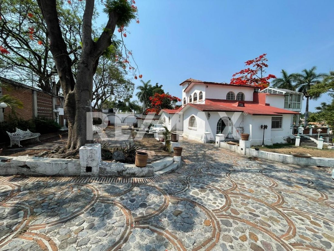 House in Cuernavaca, Morelos, Mexico 3 - 18626353