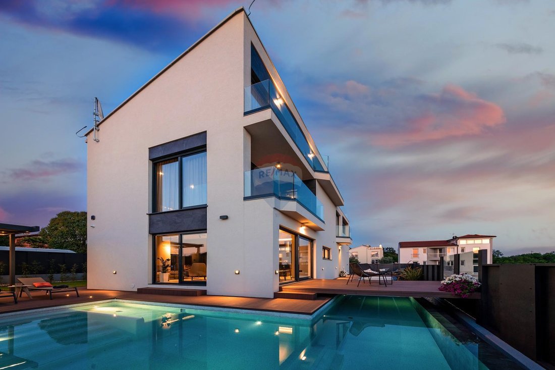 House in Porec, Istria County, Croatia 2 - 18629823