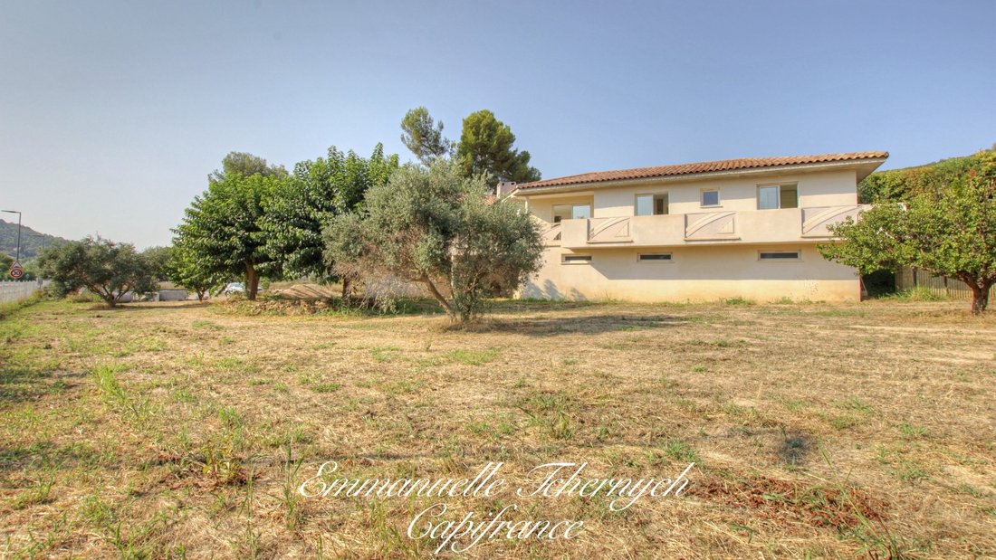 Villa in Zone d'Activité, Istres, Frankreich 1 - 18627339