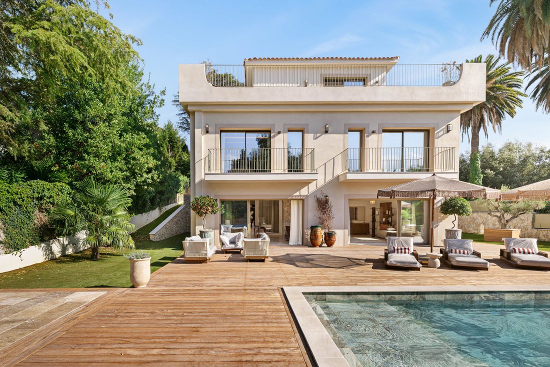 Villa in Cannes, Provence-Alpes-Côte d'Azur, France 1 - 18626899