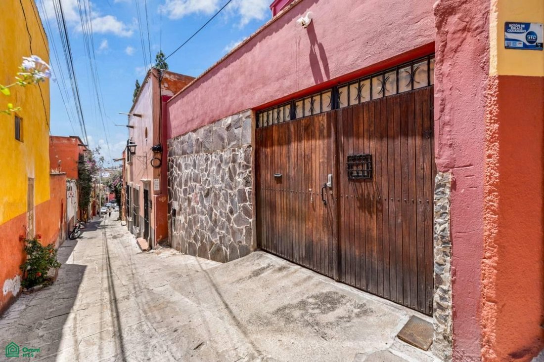 House in San Miguel de Allende, Guanajuato, Mexico 2 - 17088399