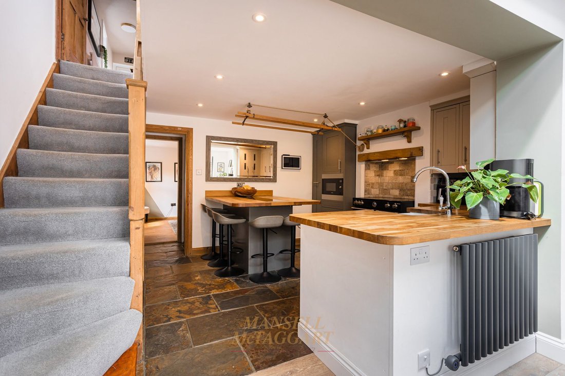 House in Turners Hill, England 5 - 18626906