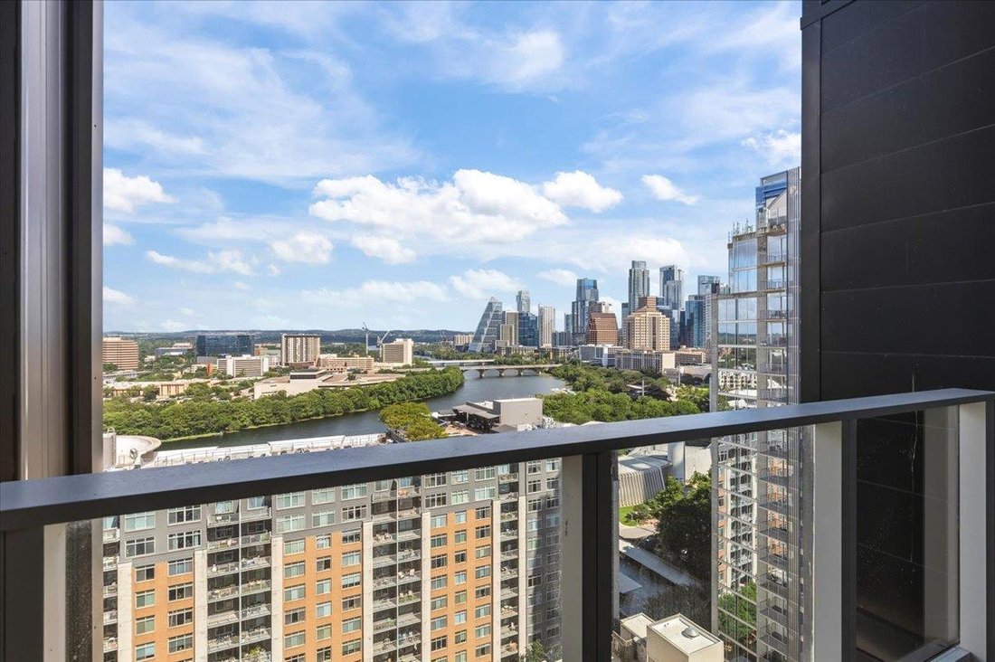 Condo in Austin, Texas, United States 2 - 18627974