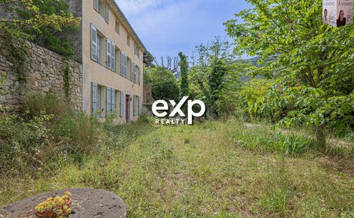 Country House in Toulon, Provence-Alpes-Côte d'Azur, France 1