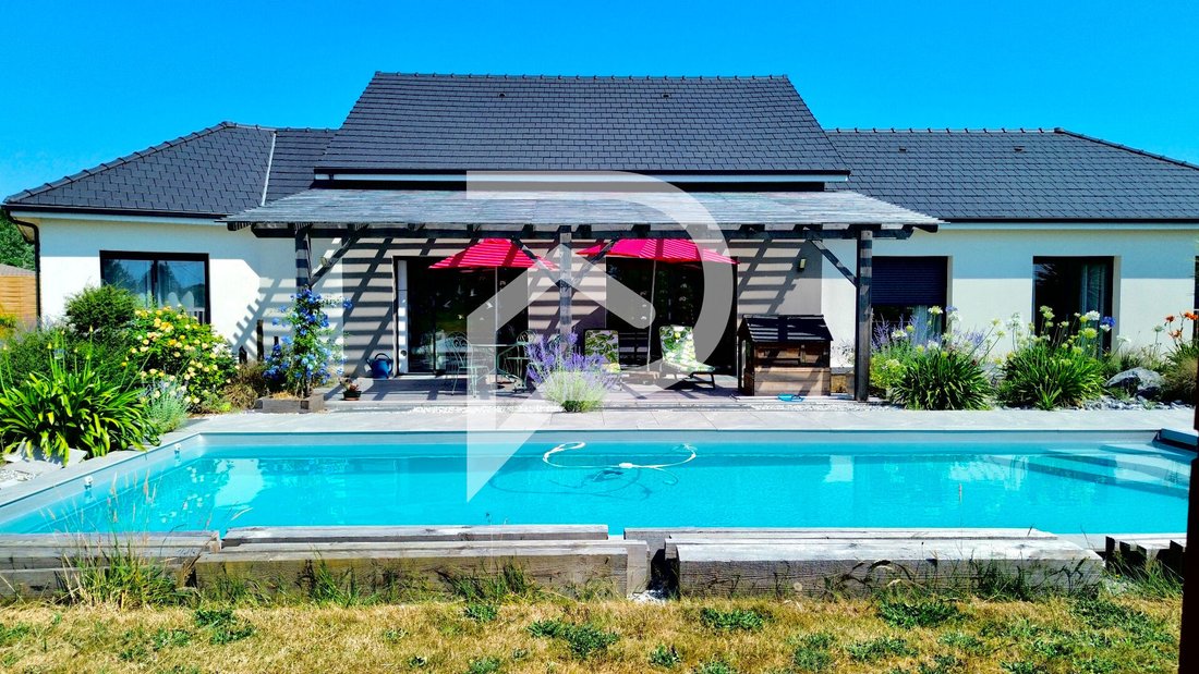 Villa in Lagor, Nouvelle-Aquitaine, France 1 - 18239935