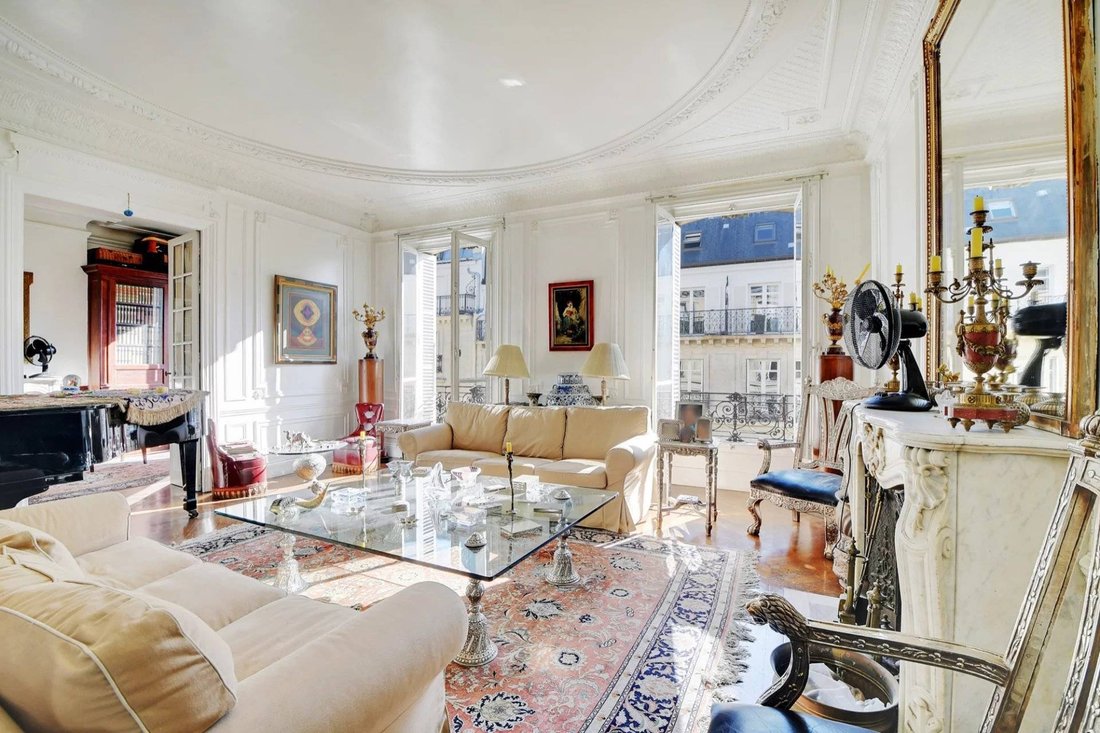 Apartment in Saint Philippe du Roule, Paris 8e Arrondissement, Paris 1 - 16485903
