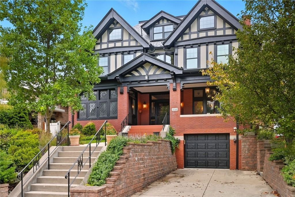 House in Pittsburgh, Pennsylvania, United States 1 - 16541619