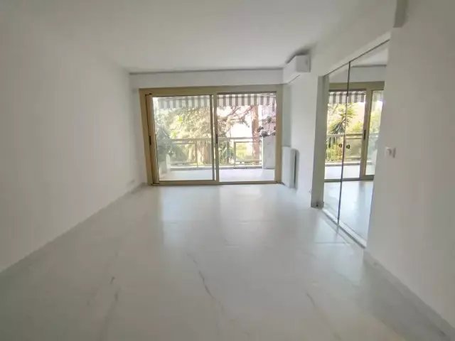 Apartment in La Source, Cannes, France 1 - 17129455