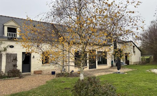 House in Saint-Nicolas-de-Bourgueil, Centre-Val de Loire, France 1