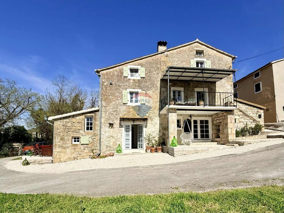 House in Opcina Motovun, Istria County, Croatia 2 - 18629630