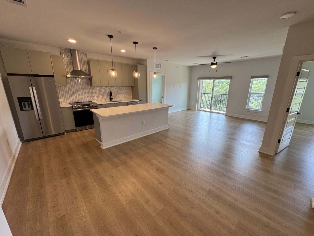 Condo in Austin, Texas, United States 5 - 18601344