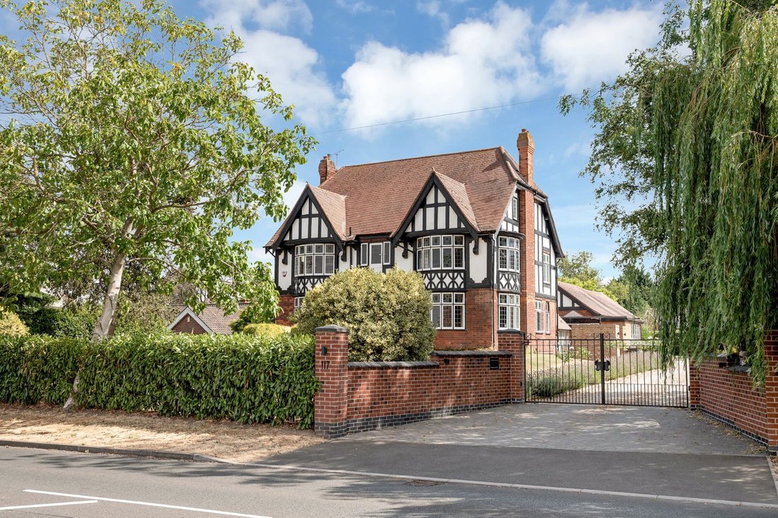 House in Castle Donington, England 1 - 18626413