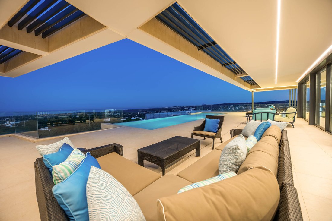 Villa in Sotogrande, San Roque, Andalusia 2 - 18536143