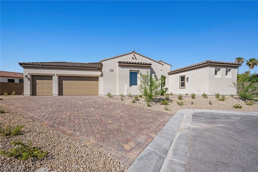 House in Las Vegas, Nevada, United States 3 - 17988242