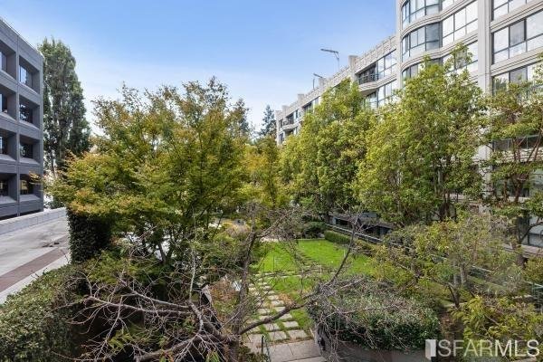 Condo in San Francisco, California, United States 2 - 18628263