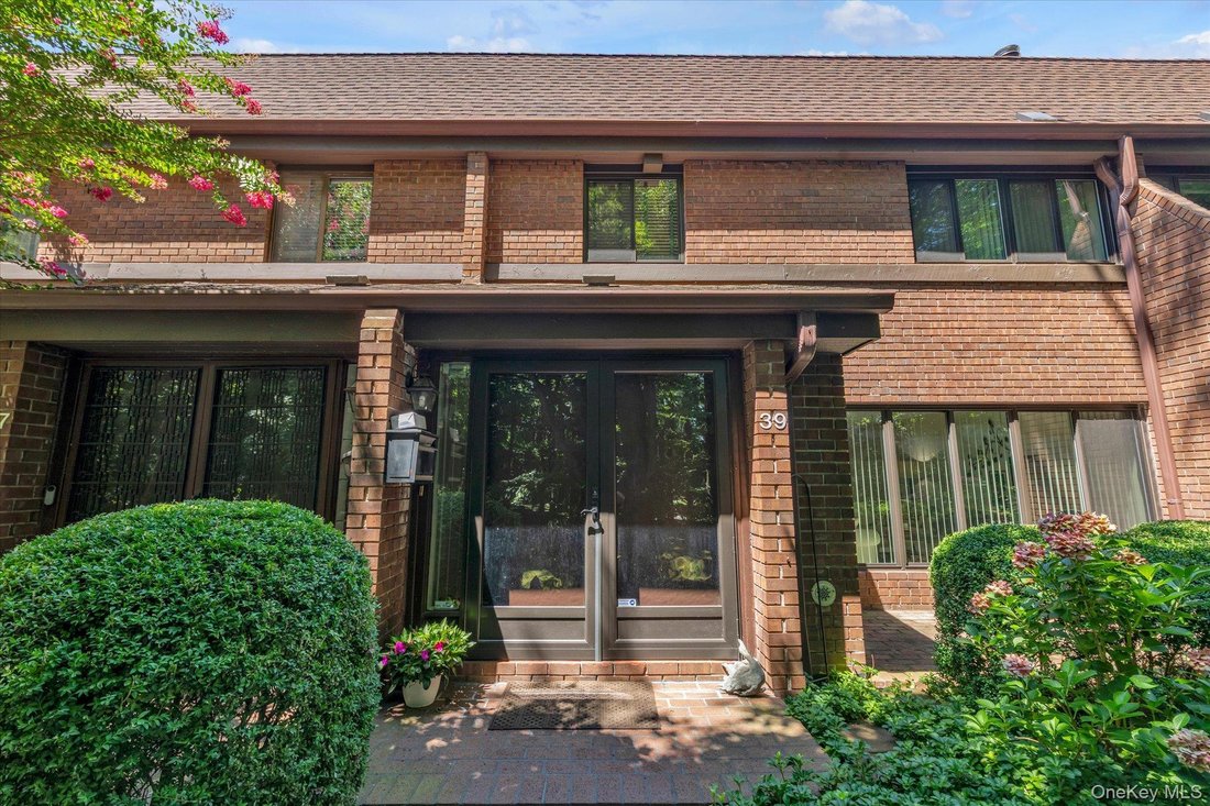 Condo in Roslyn, New York, United States 2 - 18629676