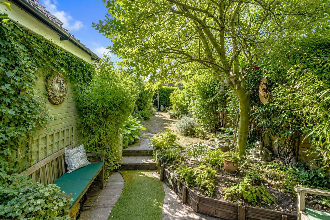 House in Framfield, England 4 - 18626851